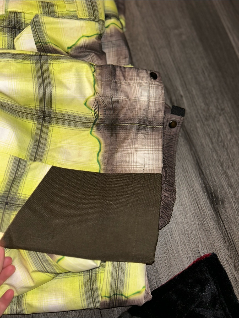 Columbia Lime Plaid snowboarding pants